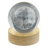 10181179 Globo MONDO led picc. h8,5 vetro base legno c/scat.regalo