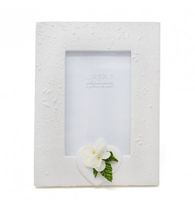 /B016 Cornice 10x15 gesso rilievo cuore+fiore c/scat.(13275)